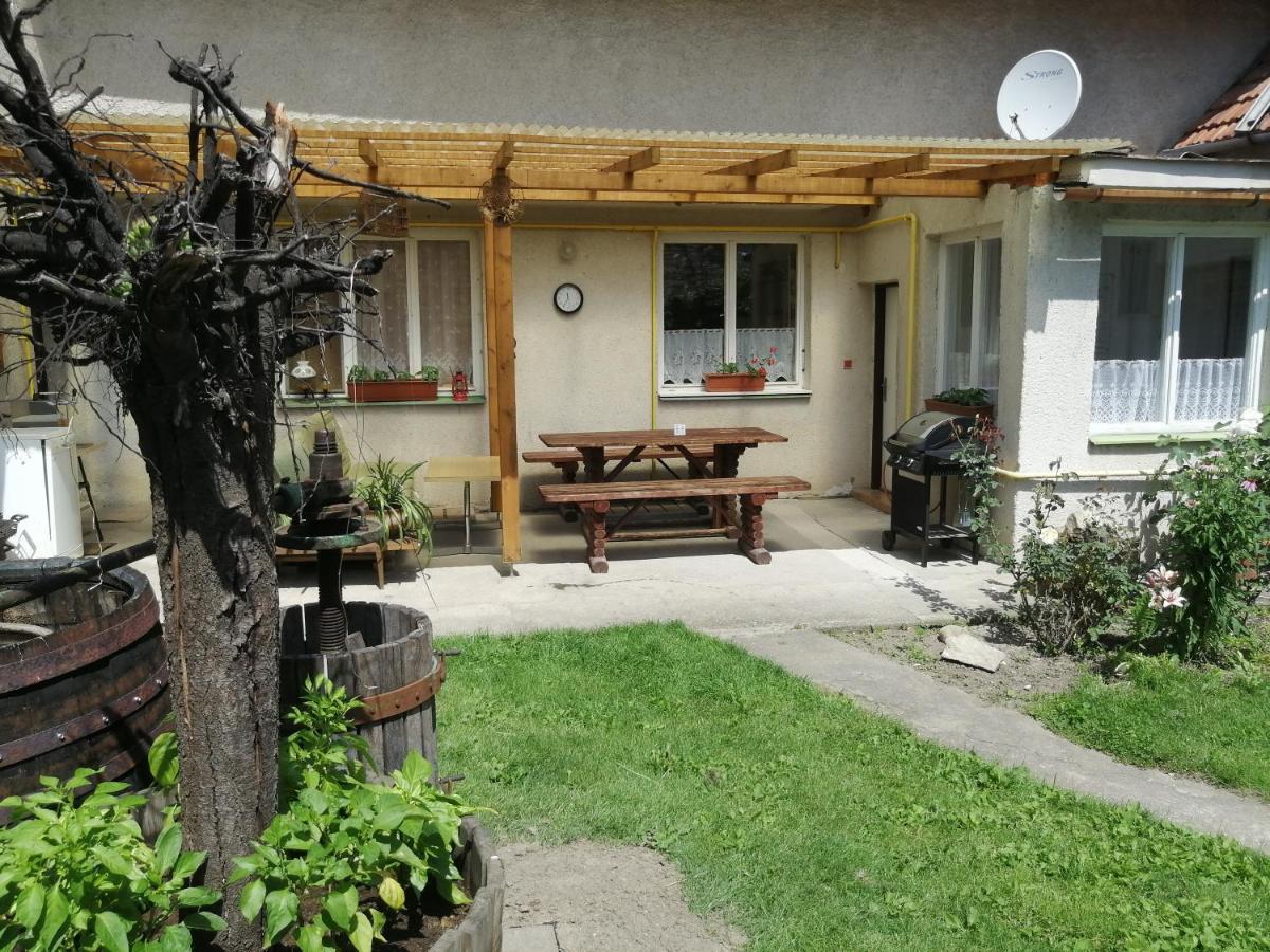 U Ladi Apartment Bulhary Exterior photo