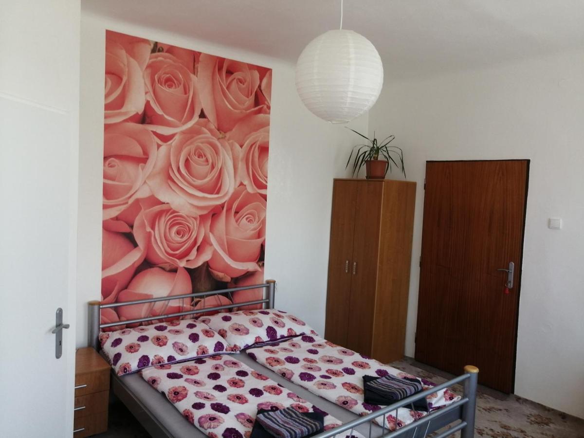 U Ladi Apartment Bulhary Exterior photo