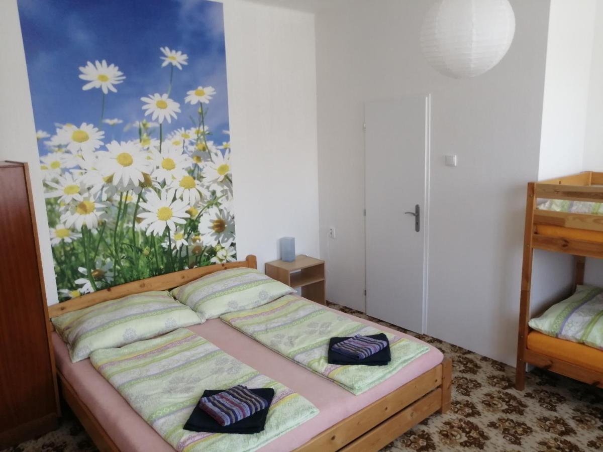 U Ladi Apartment Bulhary Exterior photo